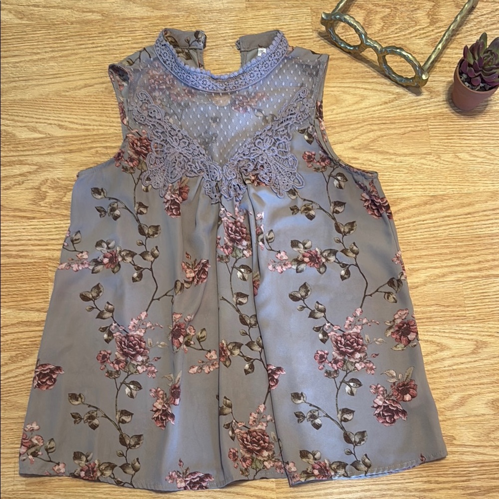 Xhilaration Floral Sleeveless Mock Neck Top